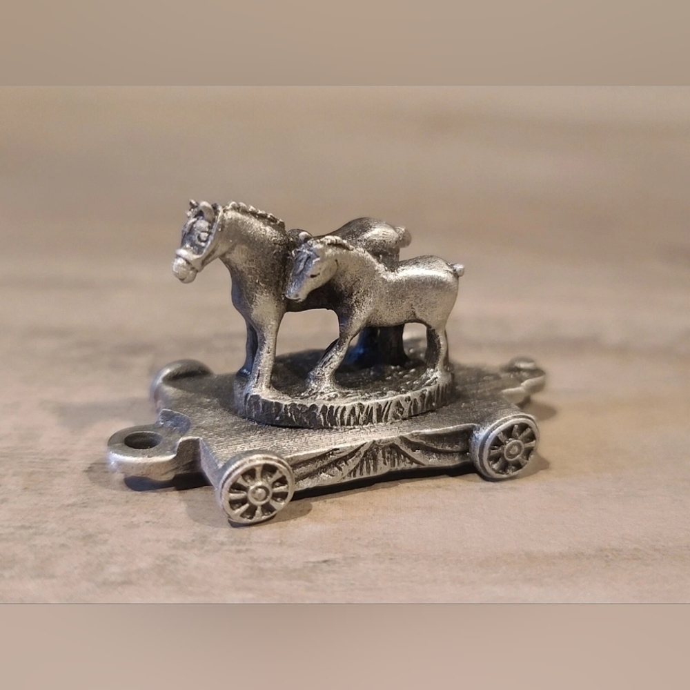 FORT Mommy & Baby Horse Miniature On Train Flat Car [ Read Details ]
